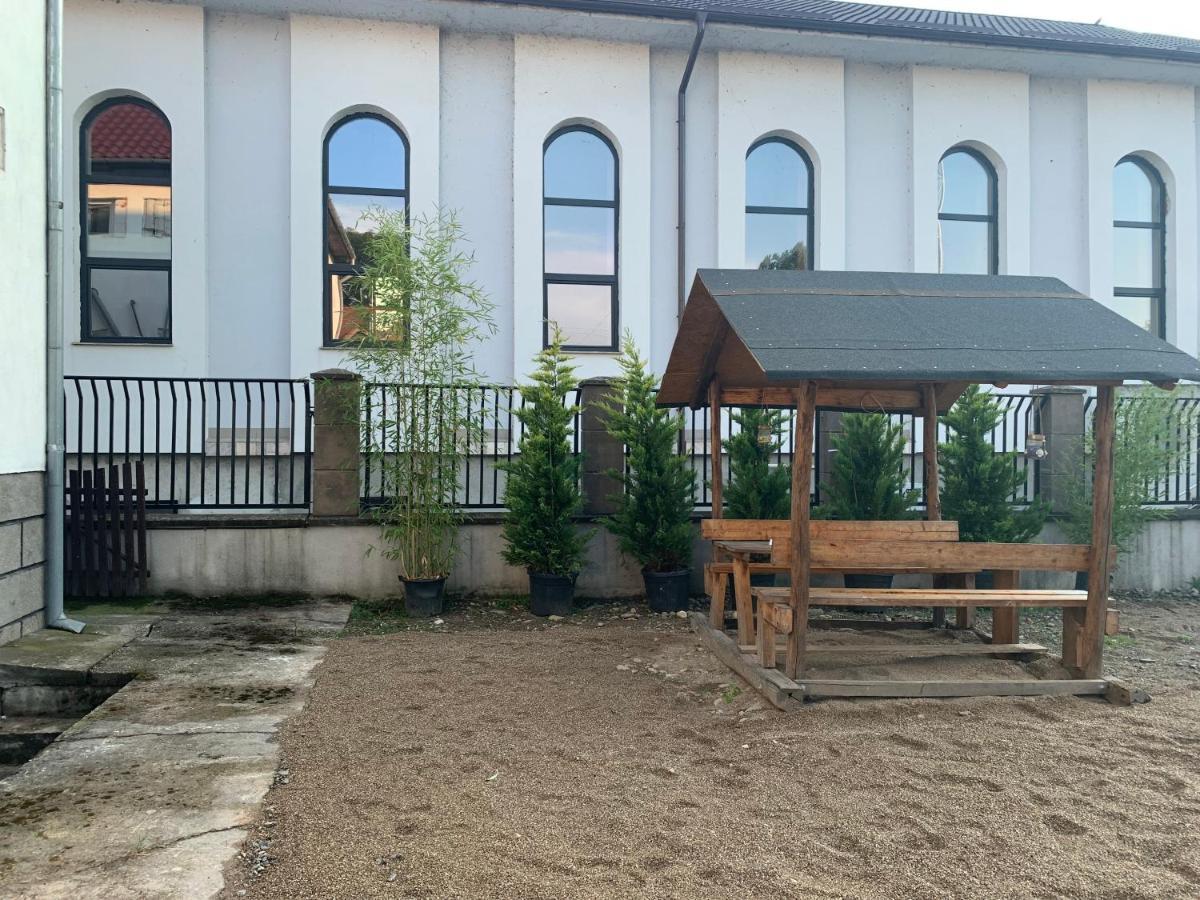 Master Adventure Guest House Vadu Crisului Luaran gambar